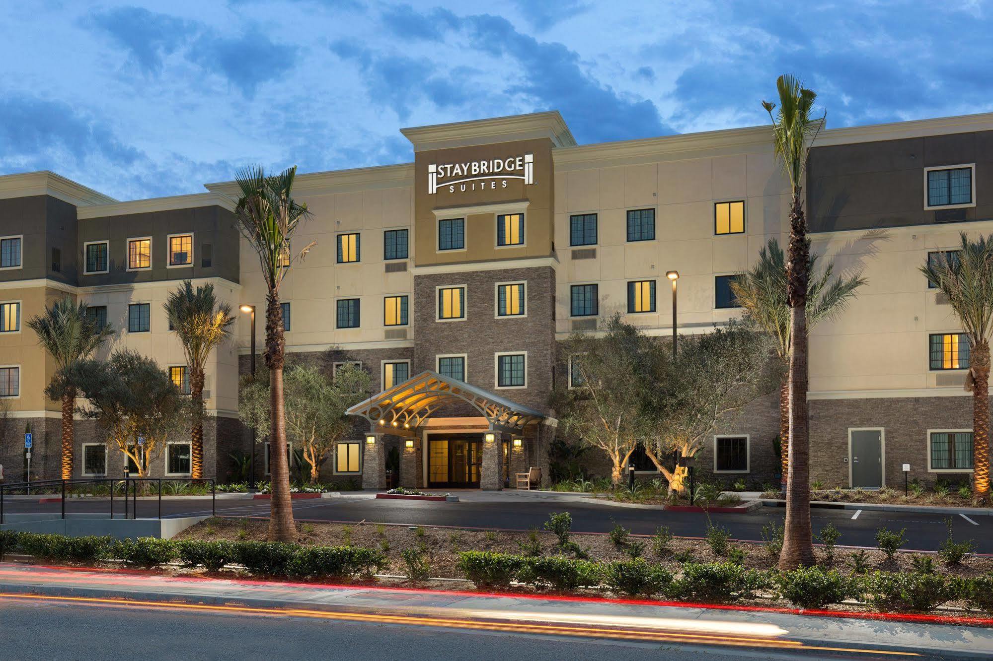 Staybridge Suites Corona South By Ihg Exteriér fotografie