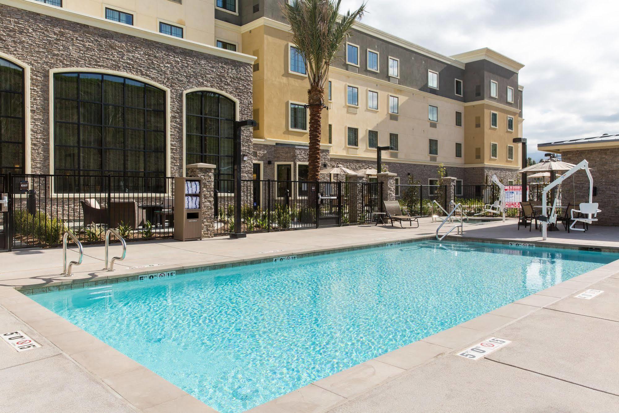 Staybridge Suites Corona South By Ihg Exteriér fotografie